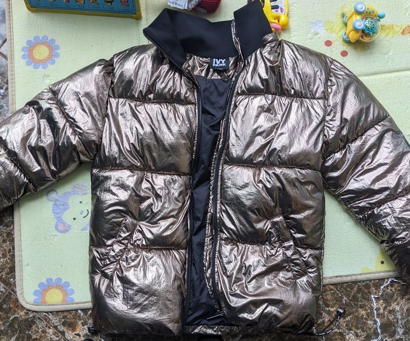 Продам зимову куртку