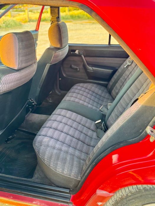 Mercedes-Benz 190D 2.0 (W201) Clássico fiável pronto a andar