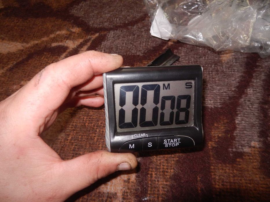 Wyprzedaż->minutnik  chyba rowerowy plus bateria zestaw