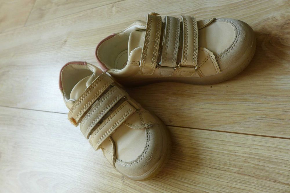 Buty, buciki rozm. 23