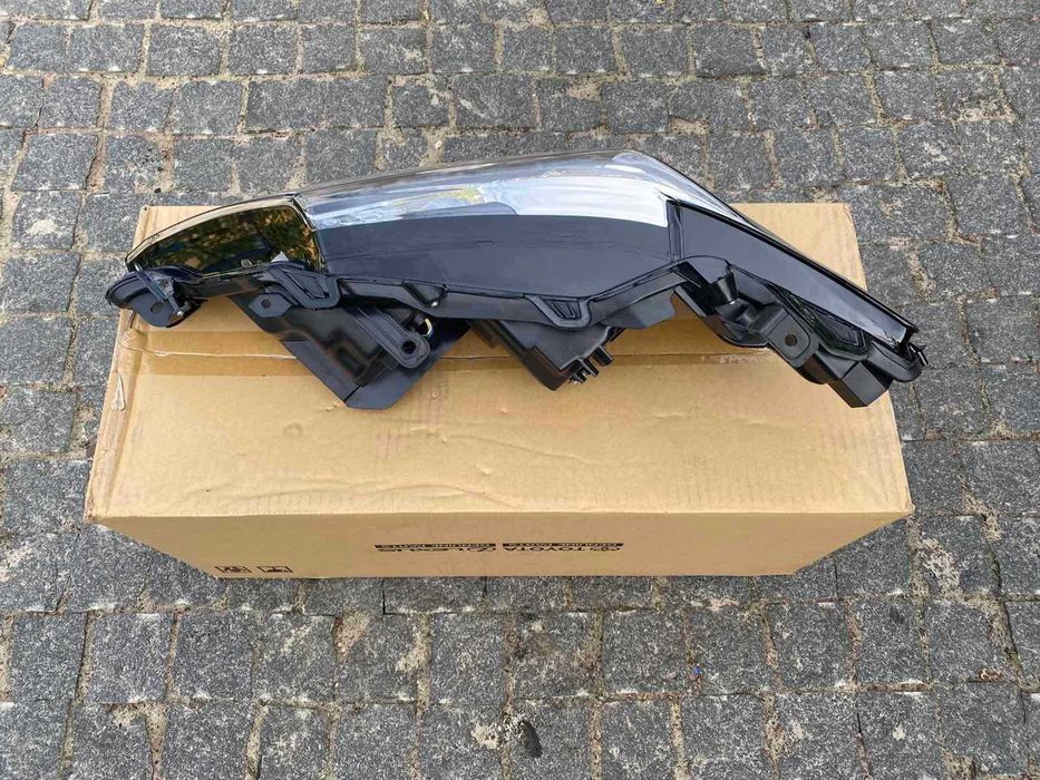 Фара передняя правая Toyota Camry XV70  от2017- 21гг Full LED