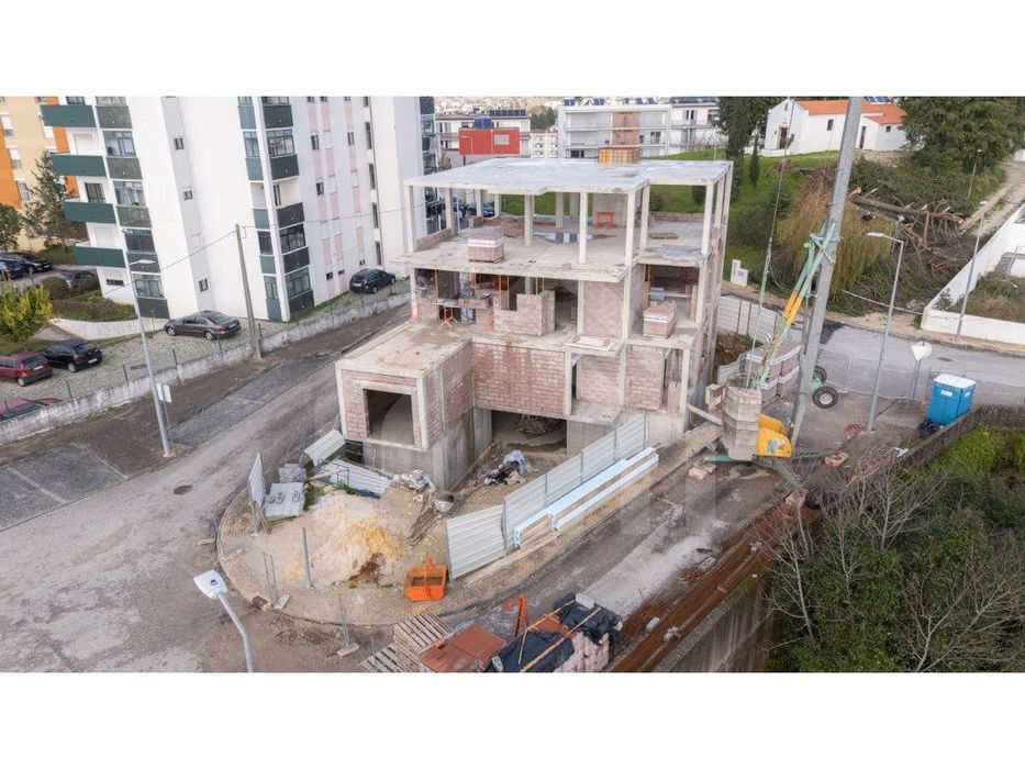 Apartamento T1| NOVO | Pedrulha | Com jardim privado