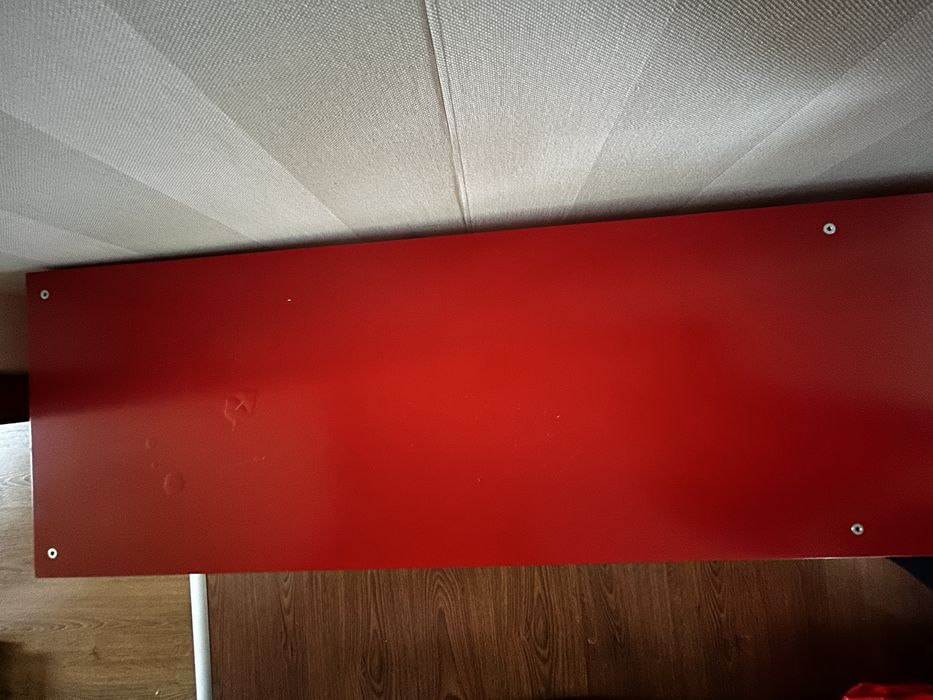 Szafka RTV IKEA LACK na kółkach – czerwona