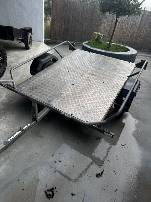 Reboque Toniauto