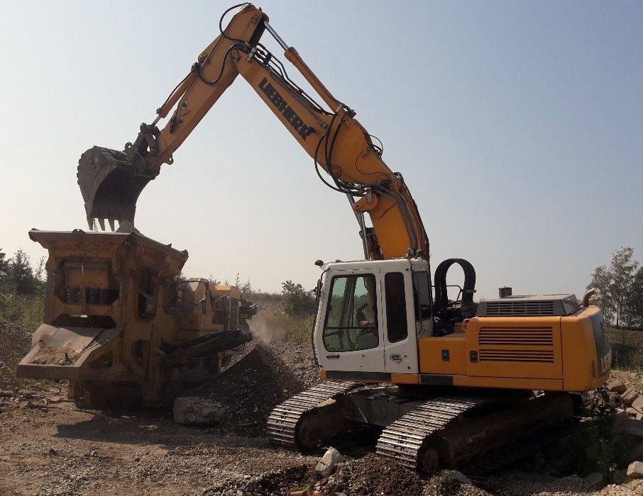 ZIEMIA - podnoszenie terenu, nasypy, niwelacja