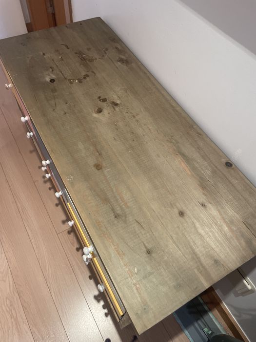 Armário cómoda com gavetas