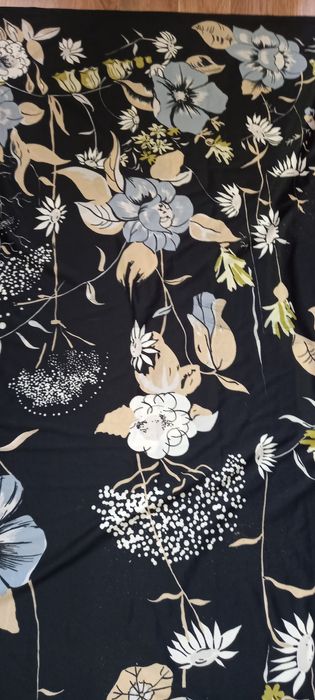 Materiał na sukienkę 2,40 x 1,60