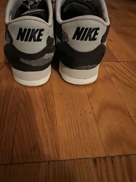 Кросівки Nike, 36 розмір. сірого кольору