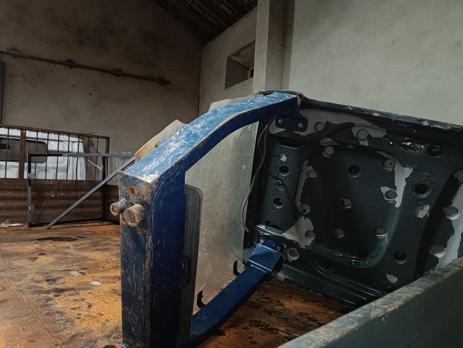 Mini giratória hitachi 1.8t