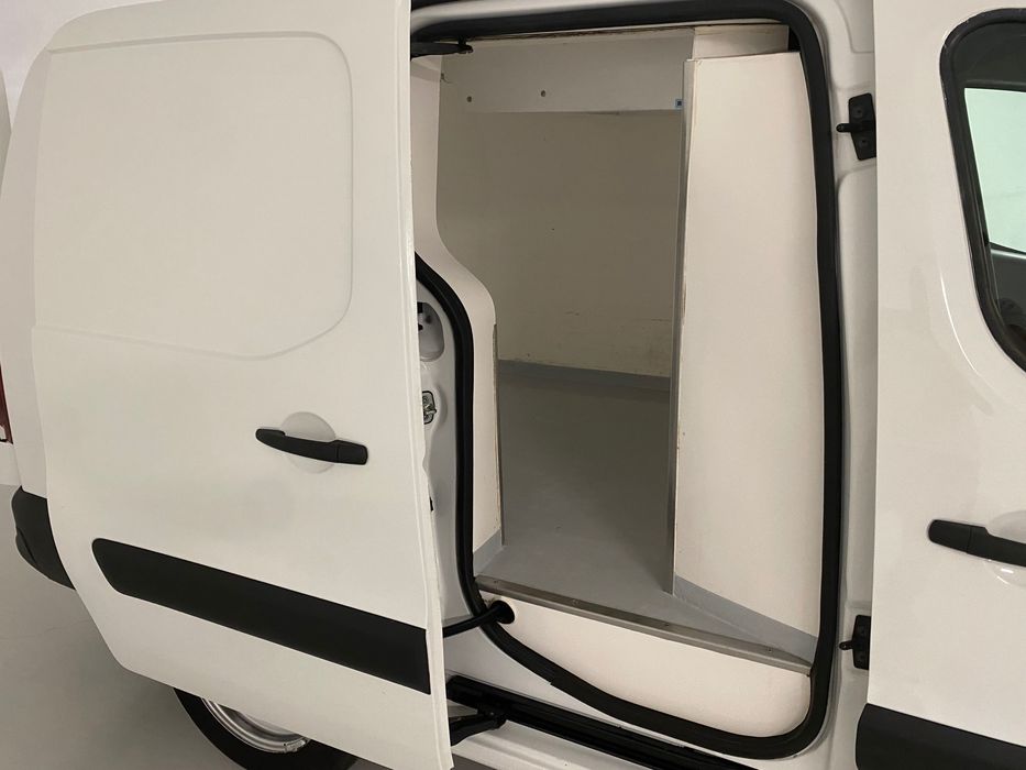 Peugeot Partner 1.6 HDi C/ motor frio c/iva dedutível