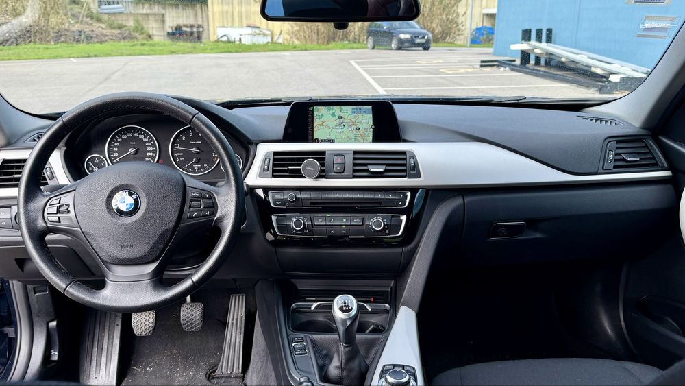 BMW 320i (F30) - Nacional - 85 mil km