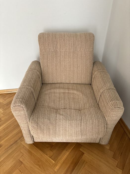 Fotel beżowy, bardzo dobry stan