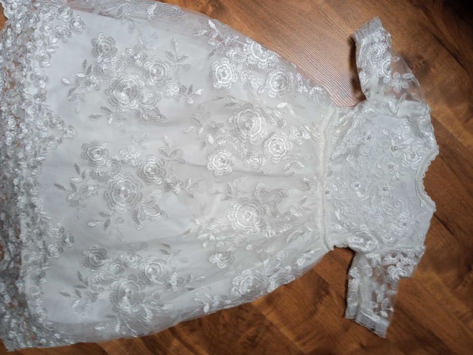 Sukienka do chrztu r.68