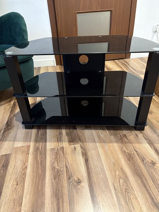 Szklany stolik pod RTV