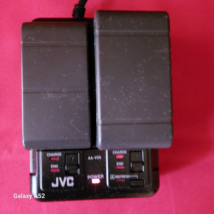 Зарядное устройство JVC JAPAN 2 аакумулятора