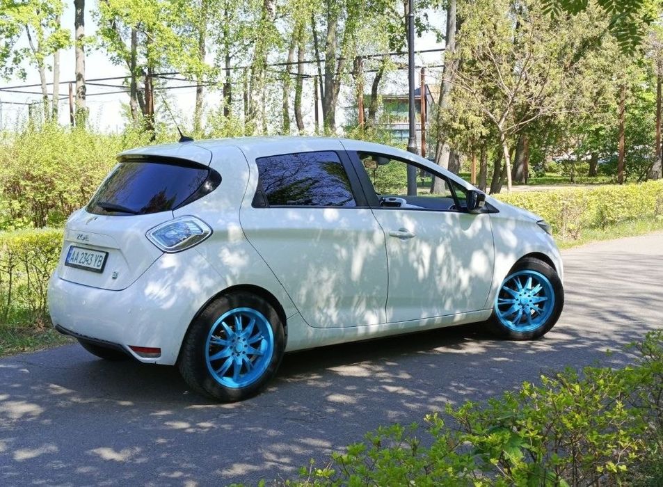 Renault  zoe 2015