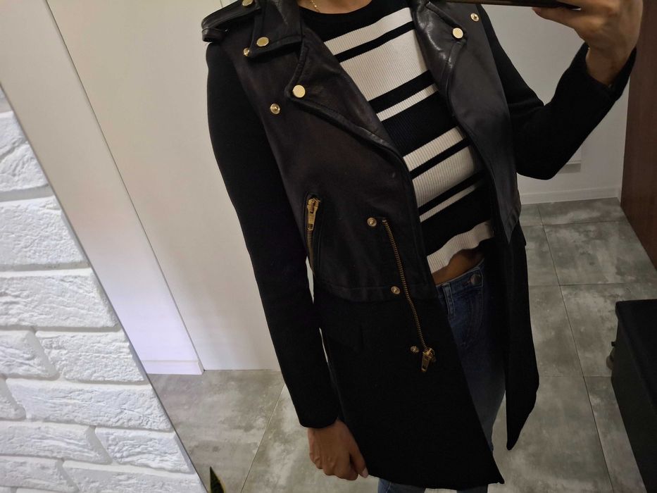 Czarny płaszcz Zara