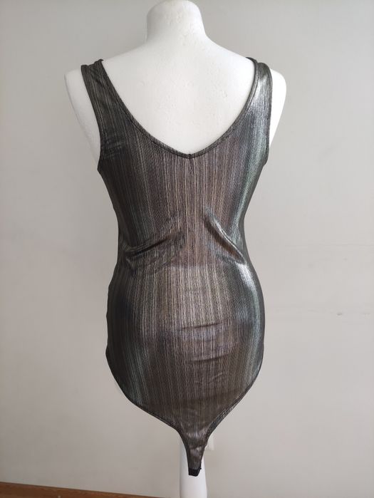 Błyszczące body M-L