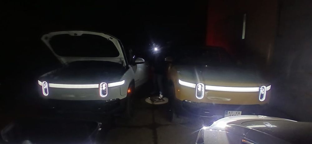 Rivian Service Сервіс Tesla