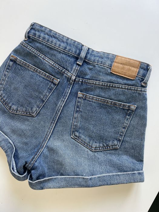 Spodenki jeansowe Bershka