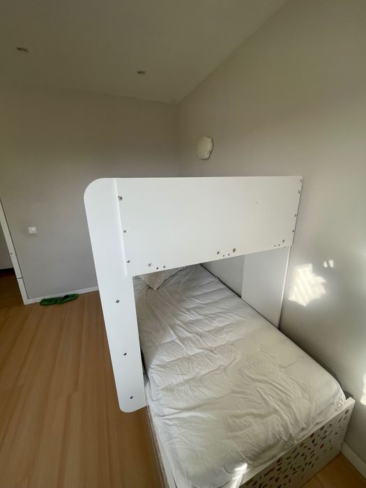 Beliche/Triliche com arrumação e colchões