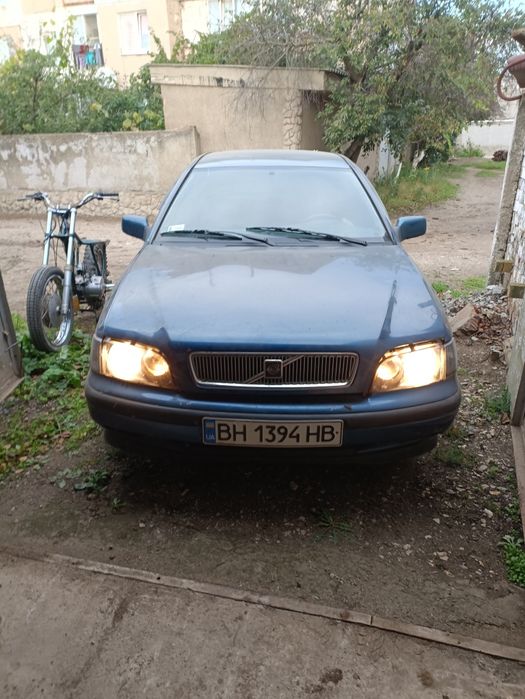 volvo s40 отл сост.  Арест. По запчастям!