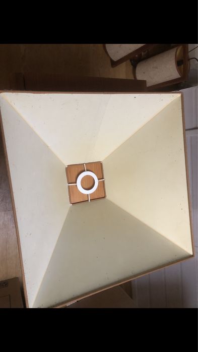 Abajur em bom estado