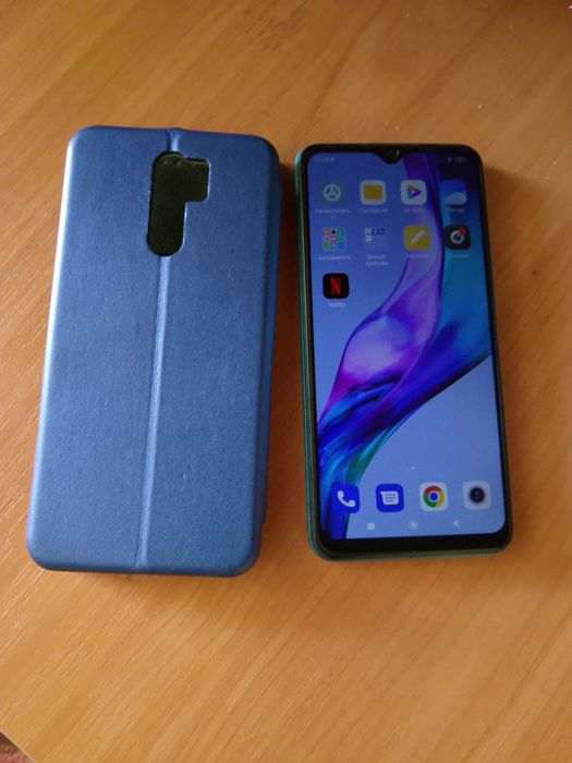 Xiaomi Redmi Note 9   4гб  64гб  еневсі в захисному склі та чохол торг