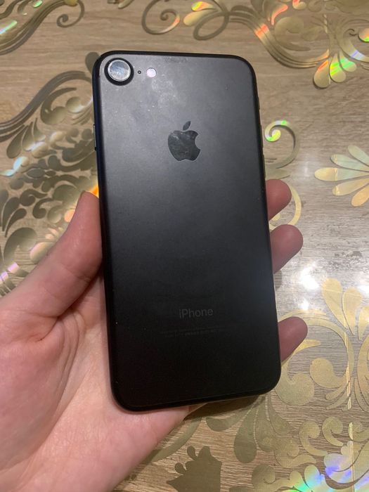 iPhone  7 128 gb