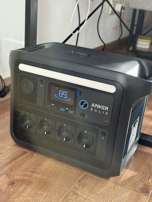 Зарядная станция Anker Solix C1000X / 1800 Вт / 1056 Вт• ч / LiFePO4