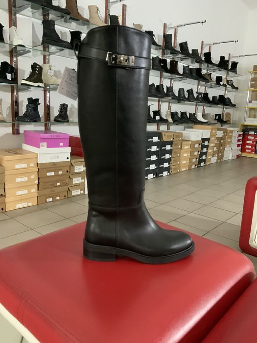 Сапоги  - труба женские   осенние демисезонные низкий каблук