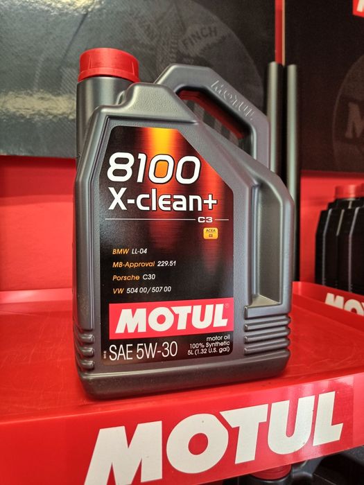 Olej silnikowy Motul 8100 X-Clean+ 5W30 5L