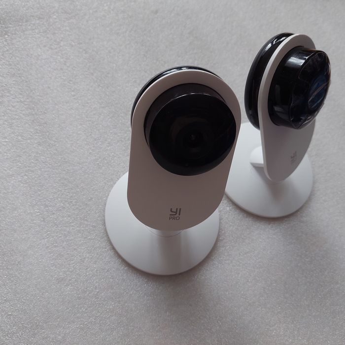 2X Kamera YI Home Pro 2K.