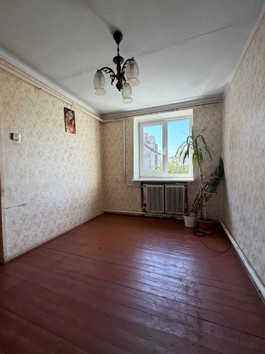 Продаж! 4-кімн. чешка з індивідуальним опаленням