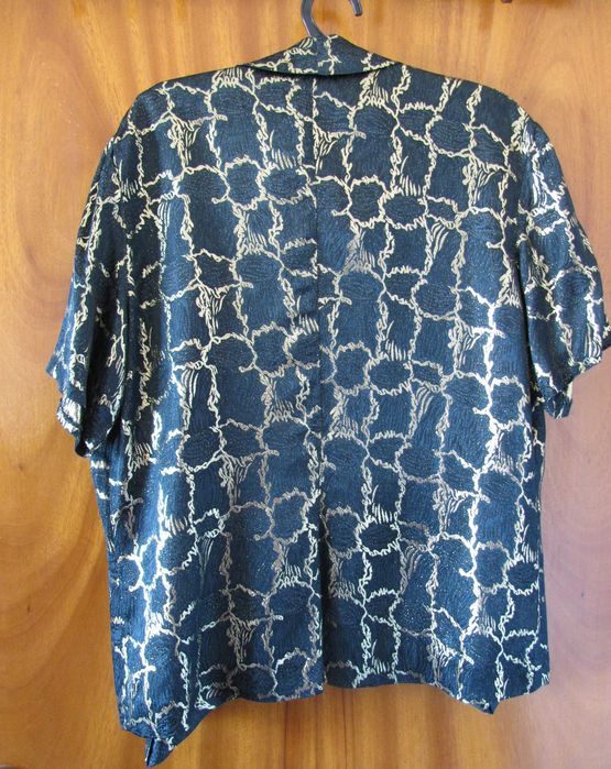 Blusa feita à medida estilo vintage