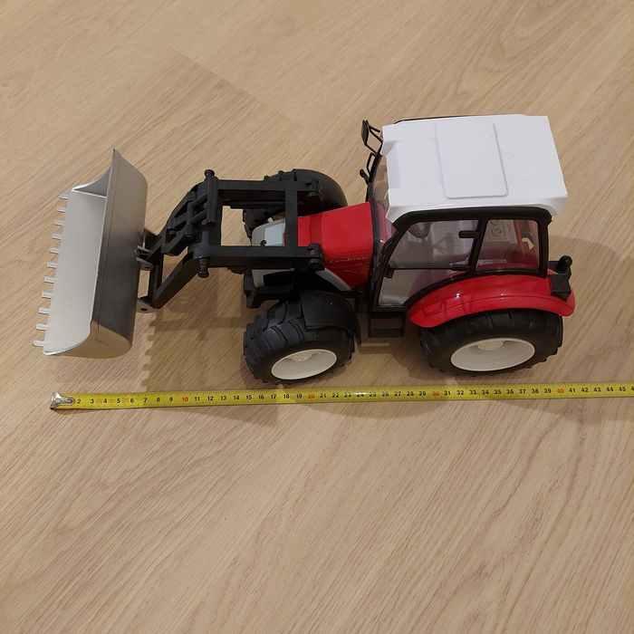 Zabawka traktor metalowy