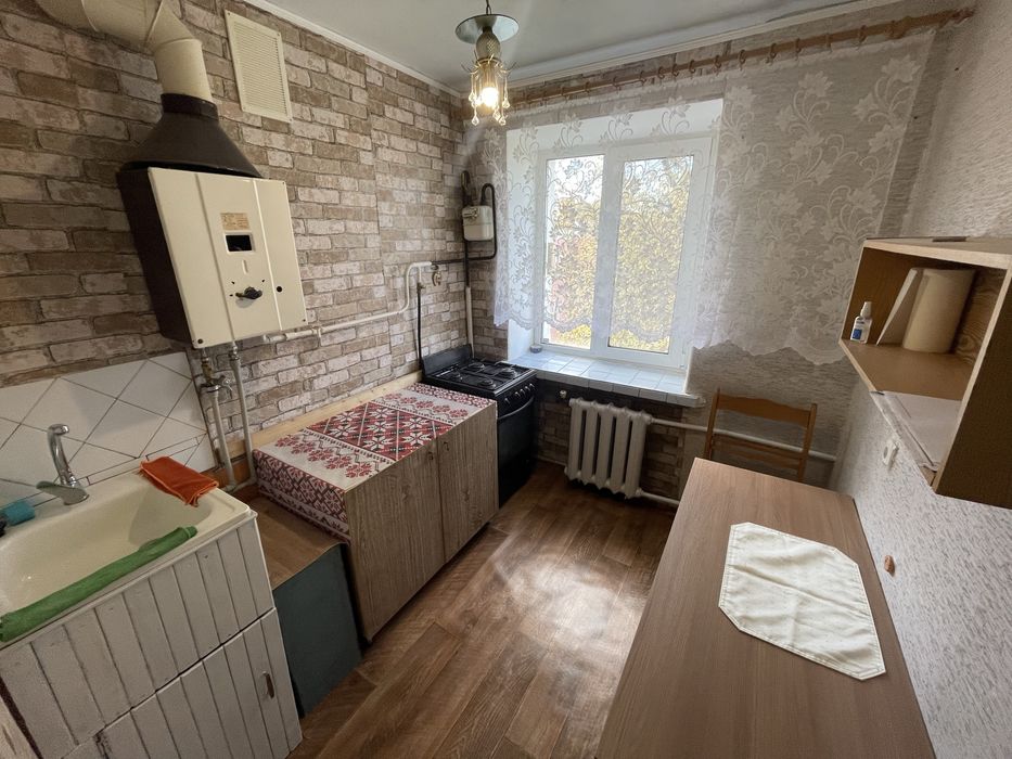 Оренда 1к. квартири, черьомушки, район кінотеатру "Юність"