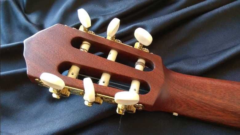 Guitarra Viola clássica ARTIMUSICA fabrico artesanal