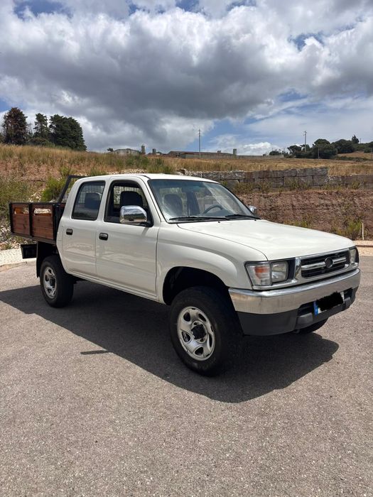 Toyota Hilux 2.4 TD 4x4 TRACKER