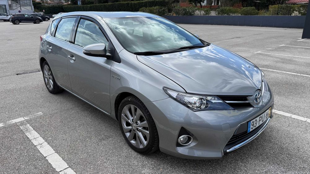 Toyota Auris hybrid 1.8