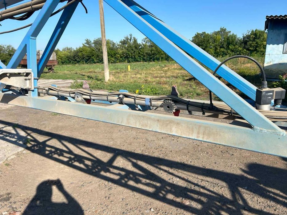 Самохідний обприскувач Berthoud Raptor 4240 HVH