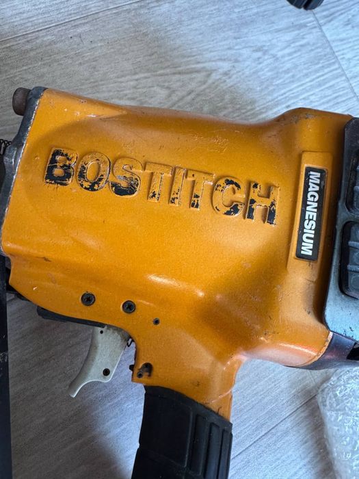 Пістолет цвяхів пневматичний Bostitch F21PL