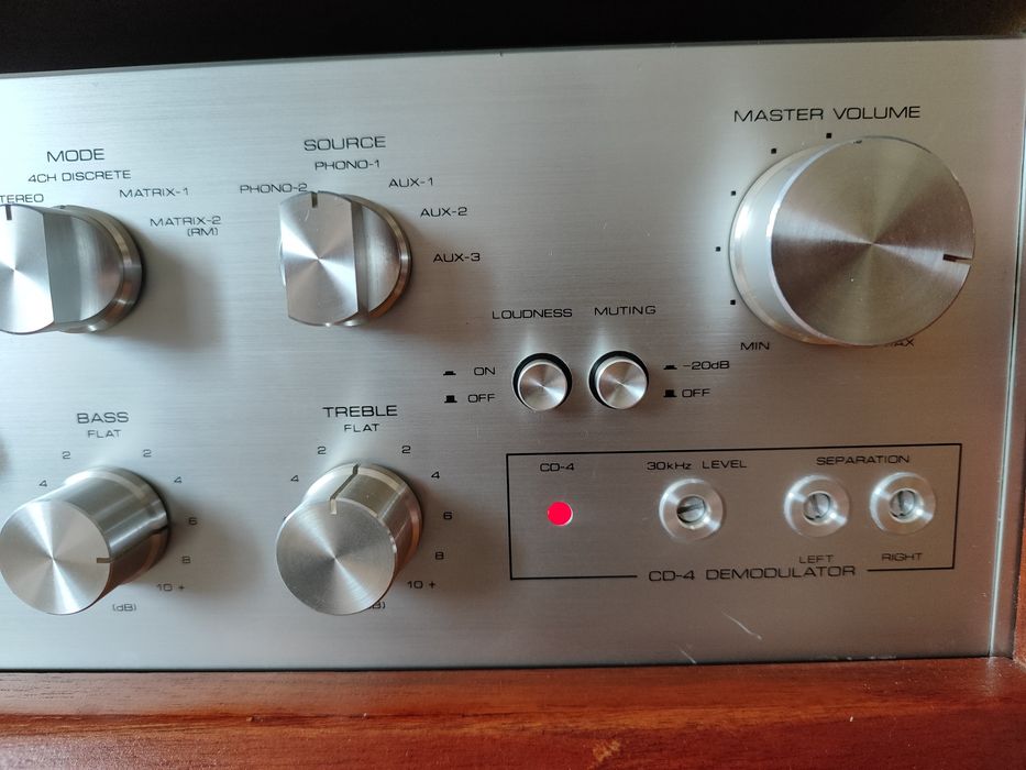 Wzmacniacz quadro / stereo JVC VICTOR