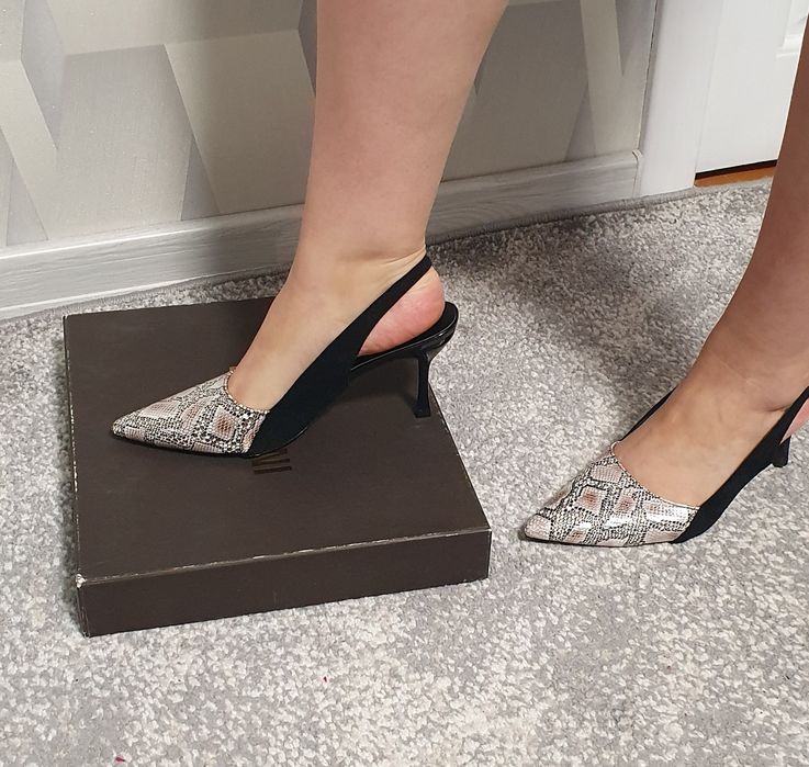 Туфли с открытой пяткой