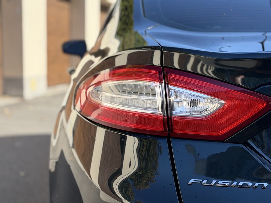 Ford Fusion 2013 рік гібрид/hybrid