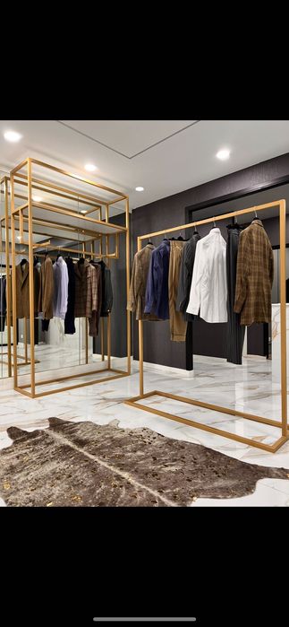 Retail furniture & mannequins Móveis e manequins para varejo