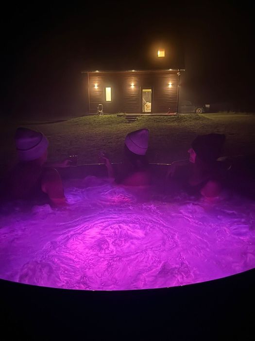 Rumiane Chatki - Jezioro | Balia Jacuzzi | Mazury | Basen | Workation