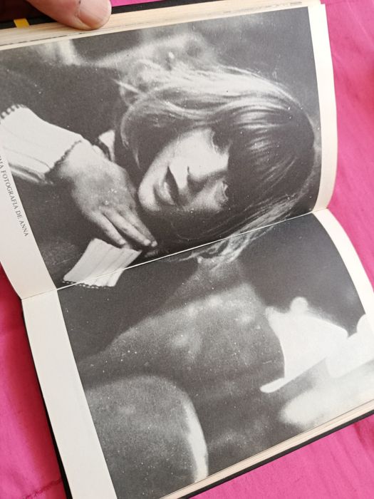 Livro  " A  MÃE DE  ANNA "