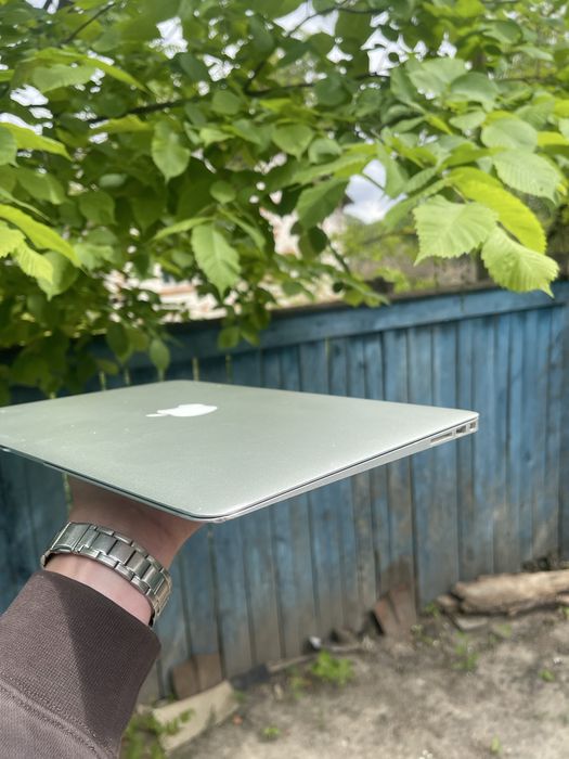 Macbock air 13 inch 2015 i7 2.2