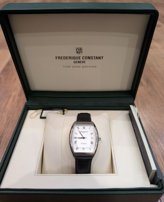 Годинник Frederique Constant Model FC-303M4T6